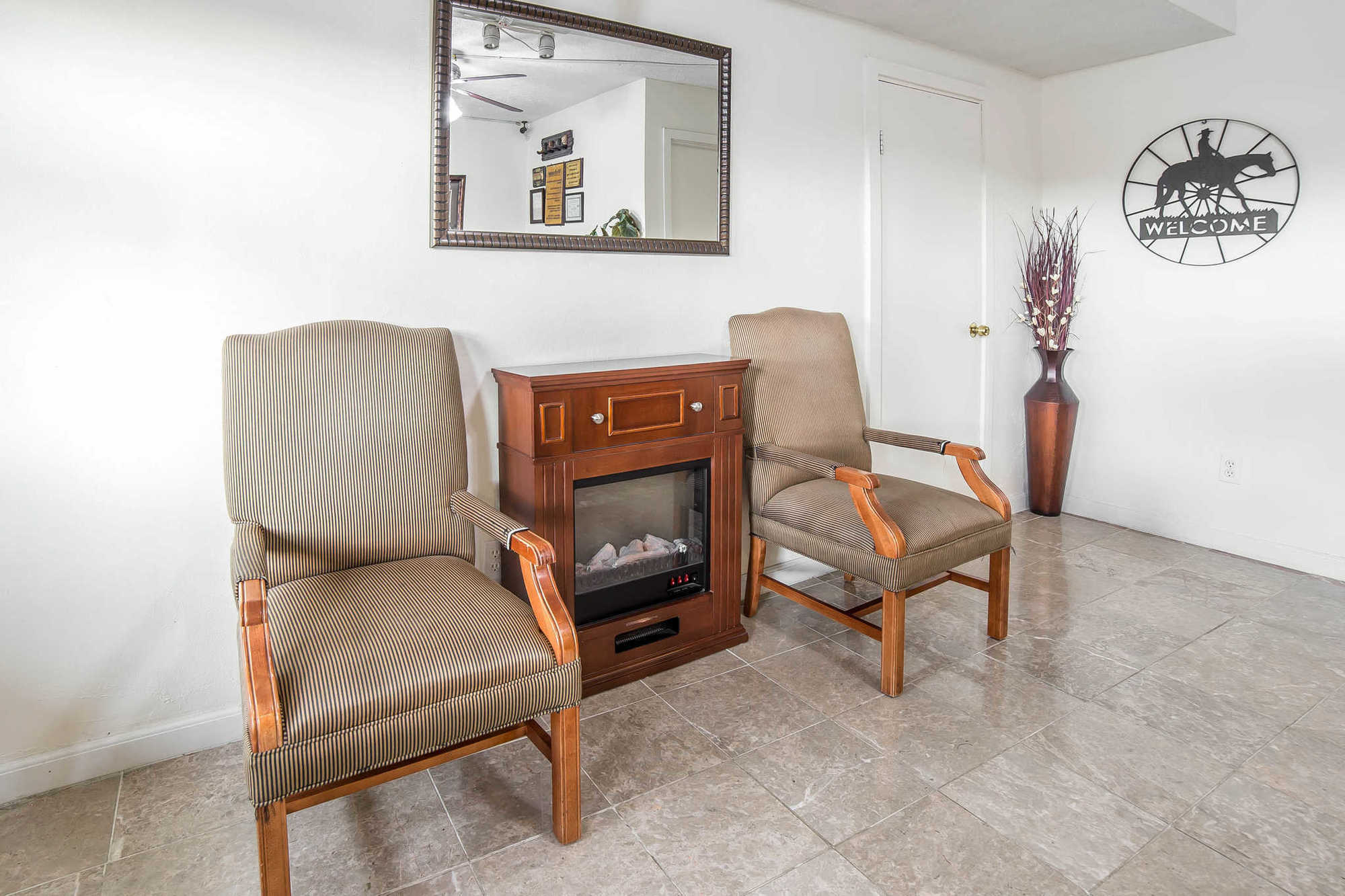Rodeway Inn & Suites Pendleton Interior photo