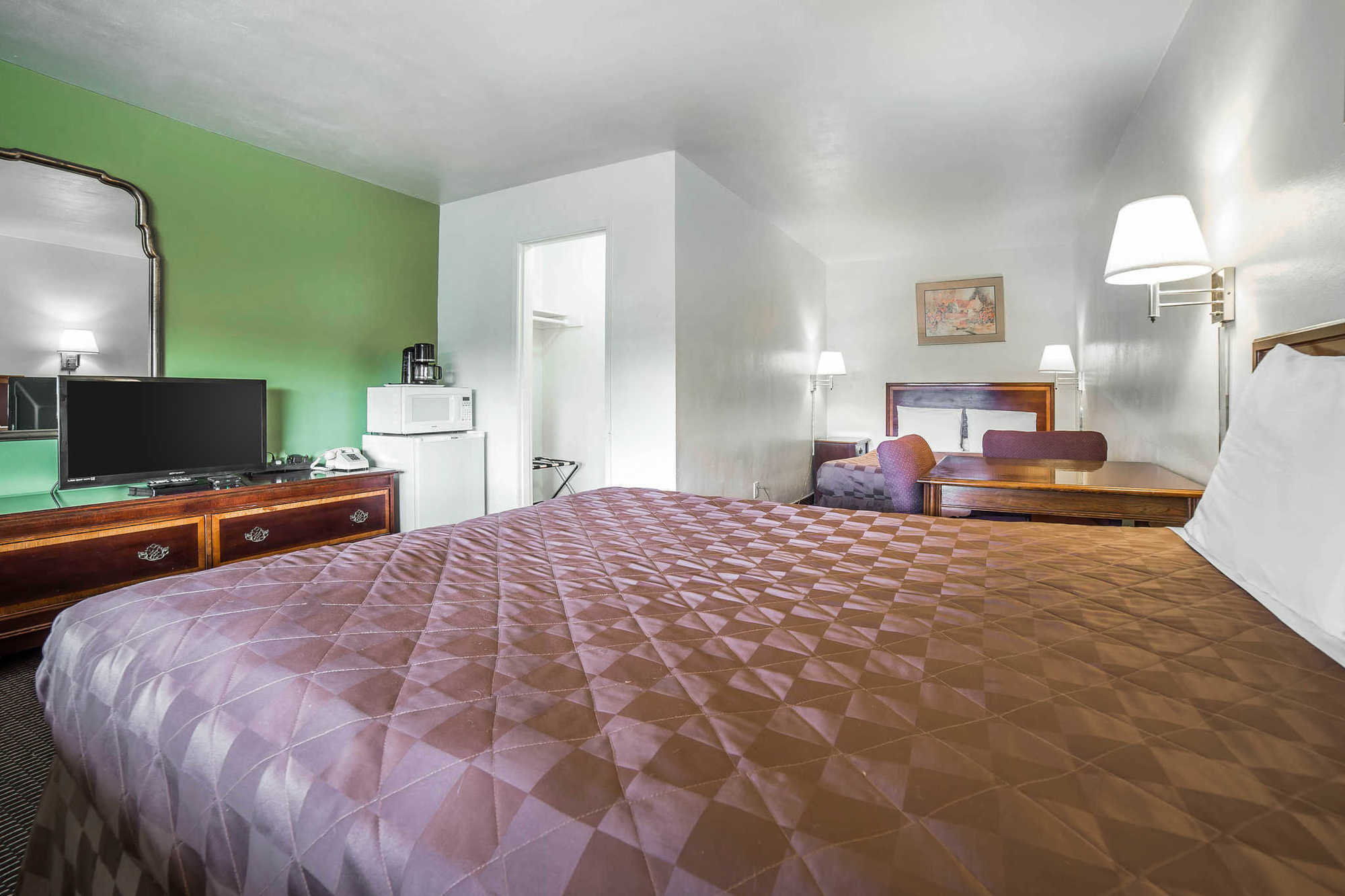 Rodeway Inn & Suites Pendleton Room photo